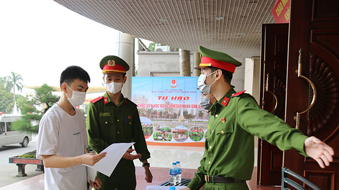 Luyện thi công an trung tâm Nguyễn Khuyến