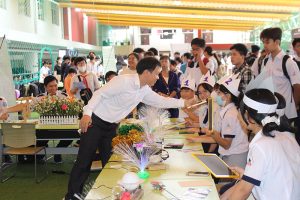 Học sinh hào hứng tham gia "Đường lên đỉnh Olympia" phiên bản Ngày hội toán học mở TP.HCM